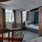 Rest Hotel